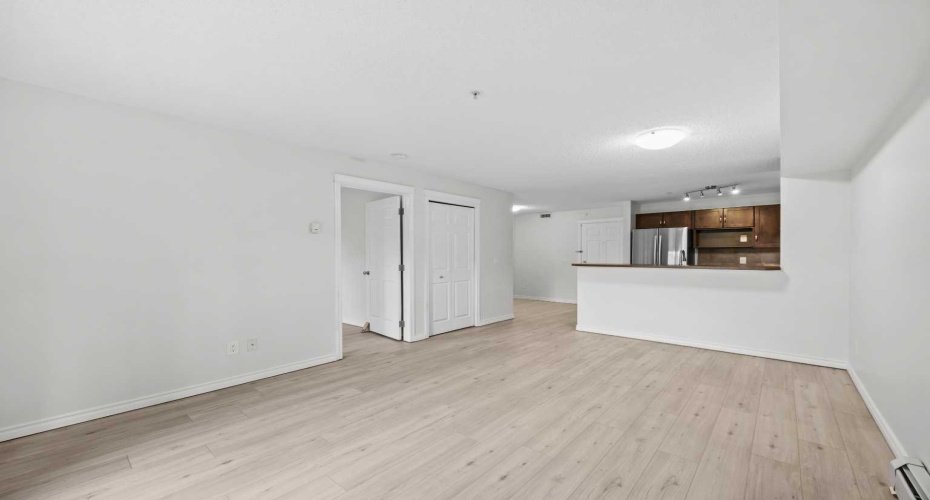 115 Prestwick Villas, Calgary, Alberta T2Z 0N1, 1 Bedroom Bedrooms, ,1 BathroomBathrooms,Residential,For Sale,Prestwick,A2323246
