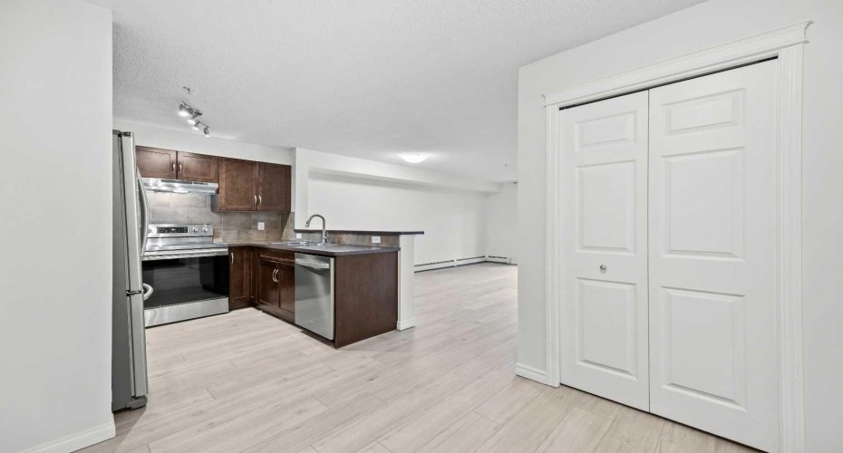 115 Prestwick Villas, Calgary, Alberta T2Z 0N1, 1 Bedroom Bedrooms, ,1 BathroomBathrooms,Residential,For Sale,Prestwick,A2323246