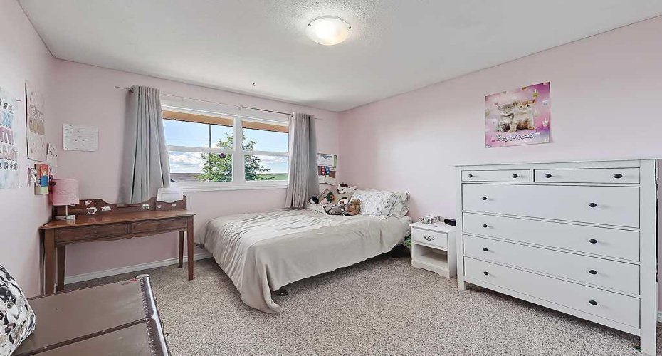 19 Tongue Road, High River, Alberta T1V 1C8, 3 Bedrooms Bedrooms, ,2 BathroomsBathrooms,Residential,For Sale,Tongue,A2323259