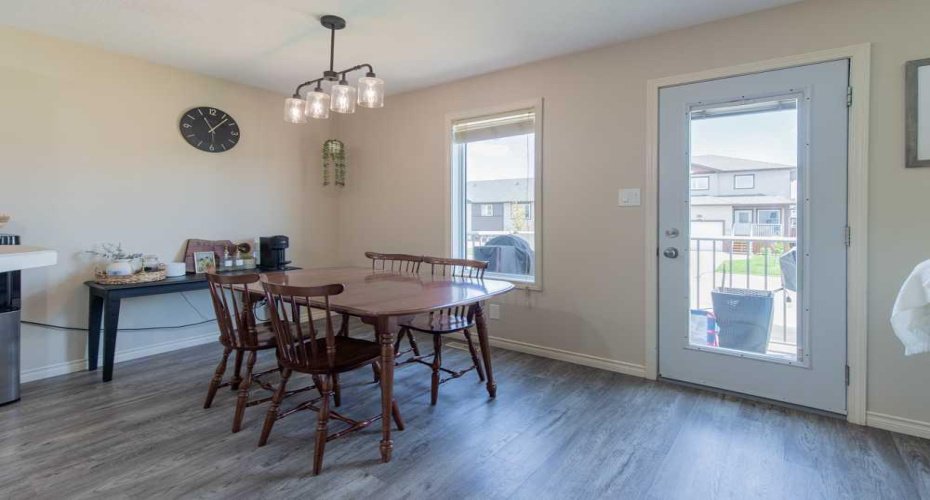 4406 Lake Drive, Coalhurst, Alberta T0L0V2, 3 Bedrooms Bedrooms, ,2 BathroomsBathrooms,Residential,For Sale,Lake,A2323263