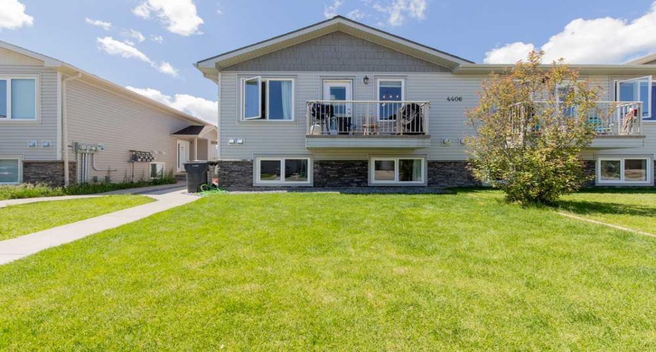 4406 Lake Drive, Coalhurst, Alberta T0L0V2, 3 Bedrooms Bedrooms, ,2 BathroomsBathrooms,Residential,For Sale,Lake,A2323263