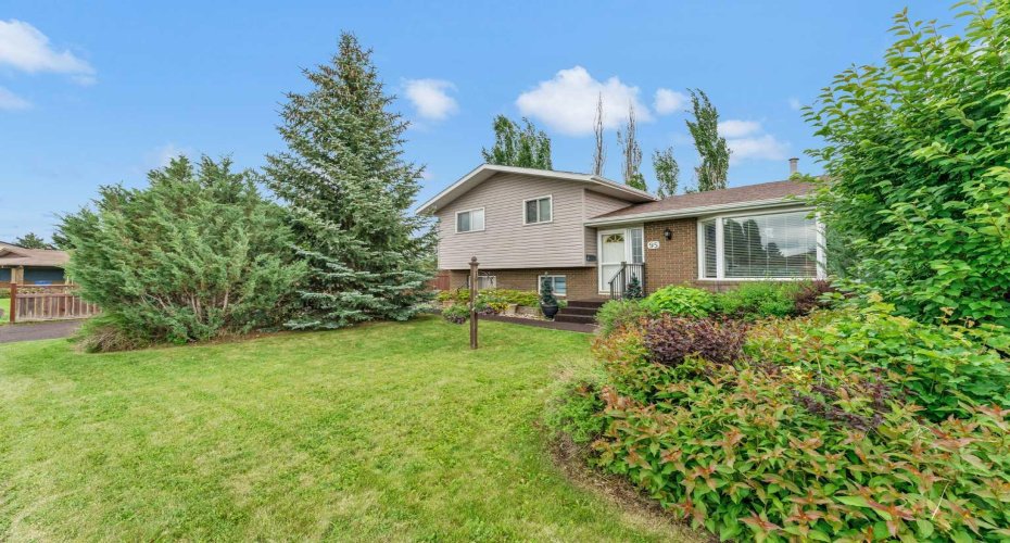 95 Rossdale Way, Medicine Hat, Alberta T1B1Y5, 4 Bedrooms Bedrooms, ,2 BathroomsBathrooms,Residential,For Sale,Rossdale,A2323284