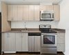450 8 Avenue, Calgary, Alberta T2G 1T2, 1 Bedroom Bedrooms, ,1 BathroomBathrooms,Residential,For Sale,8,A2323297
