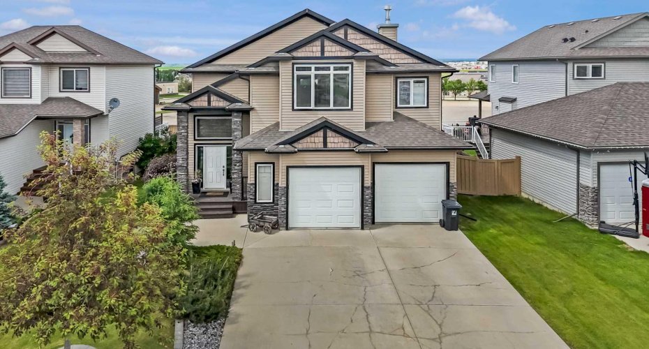 10214 154 Avenue, Rural Grande Prairie No. 1, County of, Alberta T8X 0J6, 4 Bedrooms Bedrooms, ,3 BathroomsBathrooms,Residential,For Sale,154,A2323306