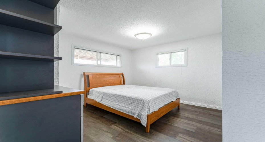 1502 40 Street, Calgary, Alberta T2A 1K2, 5 Bedrooms Bedrooms, ,2 BathroomsBathrooms,Residential,For Sale,40,A2323322