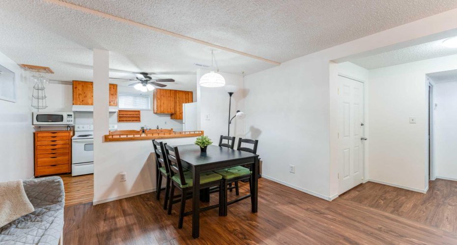 1502 40 Street, Calgary, Alberta T2A 1K2, 5 Bedrooms Bedrooms, ,2 BathroomsBathrooms,Residential,For Sale,40,A2323322