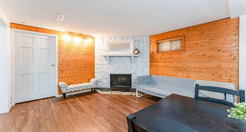 1502 40 Street, Calgary, Alberta T2A 1K2, 5 Bedrooms Bedrooms, ,2 BathroomsBathrooms,Residential,For Sale,40,A2323322