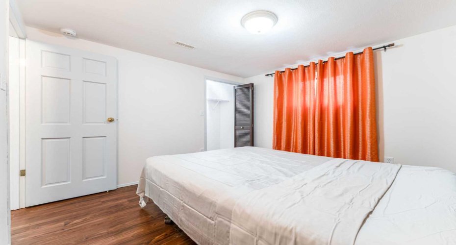 1502 40 Street, Calgary, Alberta T2A 1K2, 5 Bedrooms Bedrooms, ,2 BathroomsBathrooms,Residential,For Sale,40,A2323322