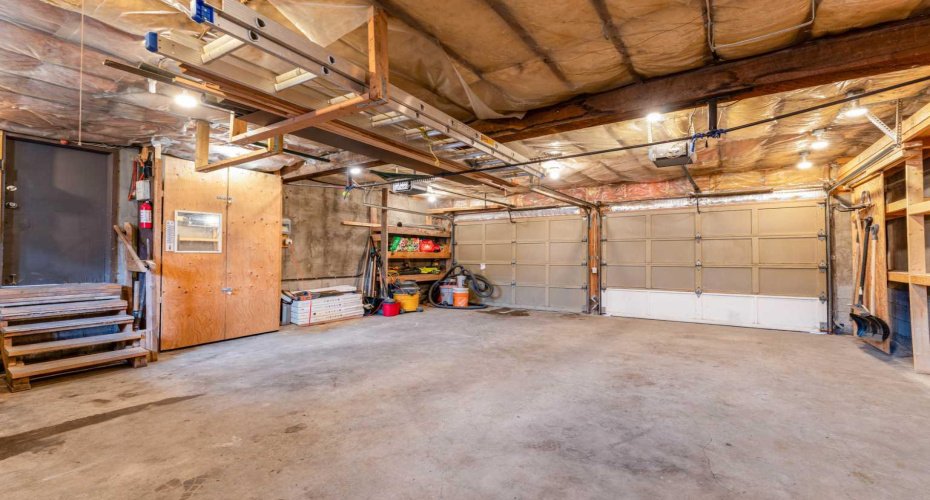 1502 40 Street, Calgary, Alberta T2A 1K2, 5 Bedrooms Bedrooms, ,2 BathroomsBathrooms,Residential,For Sale,40,A2323322