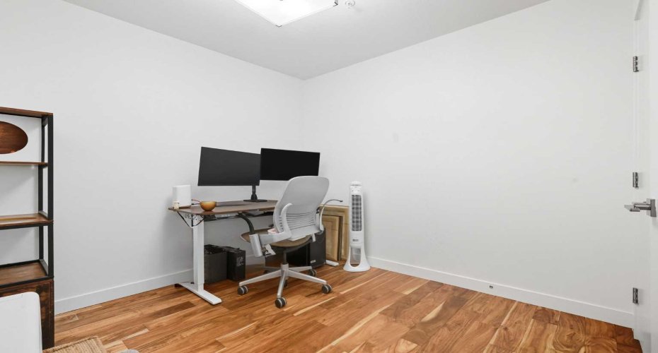 1029 15 Avenue, Calgary, Alberta T2R0S5, 2 Bedrooms Bedrooms, ,2 BathroomsBathrooms,Residential,For Sale,15,A2323349