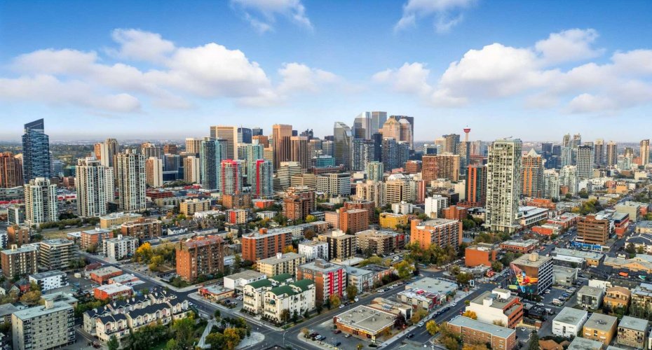 1029 15 Avenue, Calgary, Alberta T2R0S5, 2 Bedrooms Bedrooms, ,2 BathroomsBathrooms,Residential,For Sale,15,A2323349