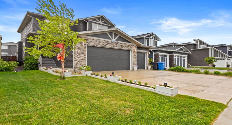 1402 price Road, Carstairs, Alberta T0M 0N0, 4 Bedrooms Bedrooms, ,4 BathroomsBathrooms,Residential,For Sale,price,A2323362