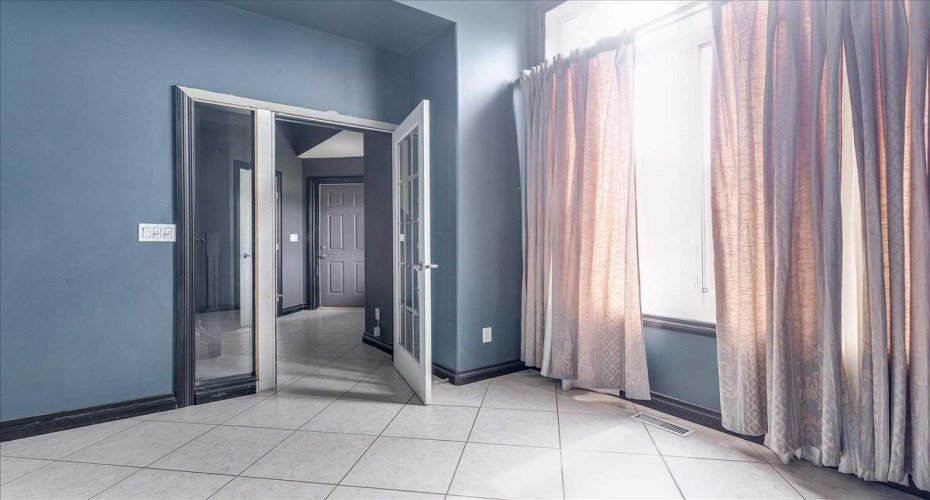 114 Jenner Crescent, Red Deer, Alberta T4P 0E4, 3 Bedrooms Bedrooms, ,3 BathroomsBathrooms,Residential,For Sale,Jenner,A2323393