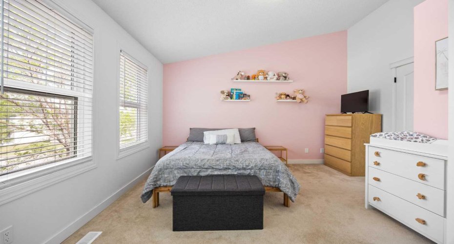 59 Prestwick Park, Calgary, Alberta T2Z 3V4, 2 Bedrooms Bedrooms, ,2 BathroomsBathrooms,Residential,For Sale,Prestwick,A2323428