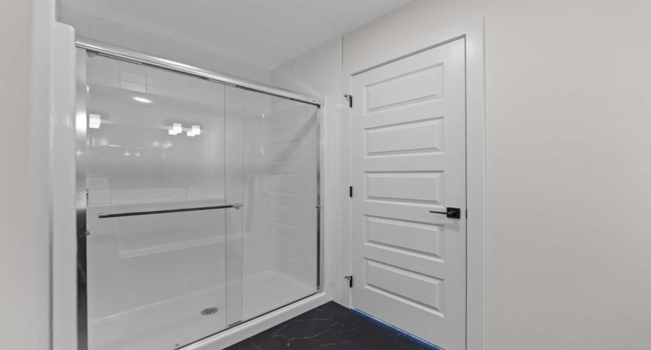 38 Waterford Mews, Chestermere, Alberta T1X3B6, 5 Bedrooms Bedrooms, ,3 BathroomsBathrooms,Residential,For Sale,Waterford,A2323628