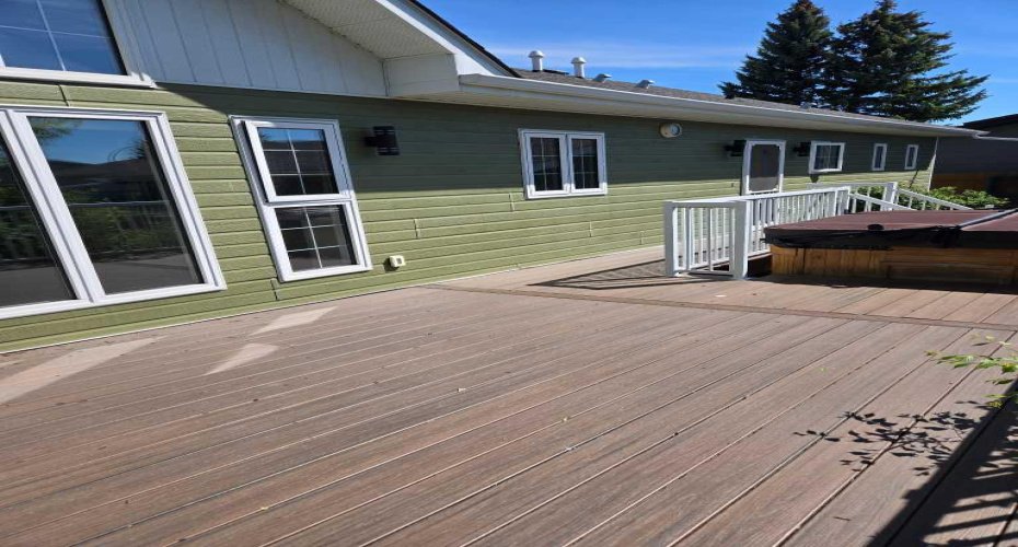 5709 57 Avenue, Rocky Mountain House, Alberta T4T1A2, 4 Bedrooms Bedrooms, ,3 BathroomsBathrooms,Residential,For Sale,57,A2323650