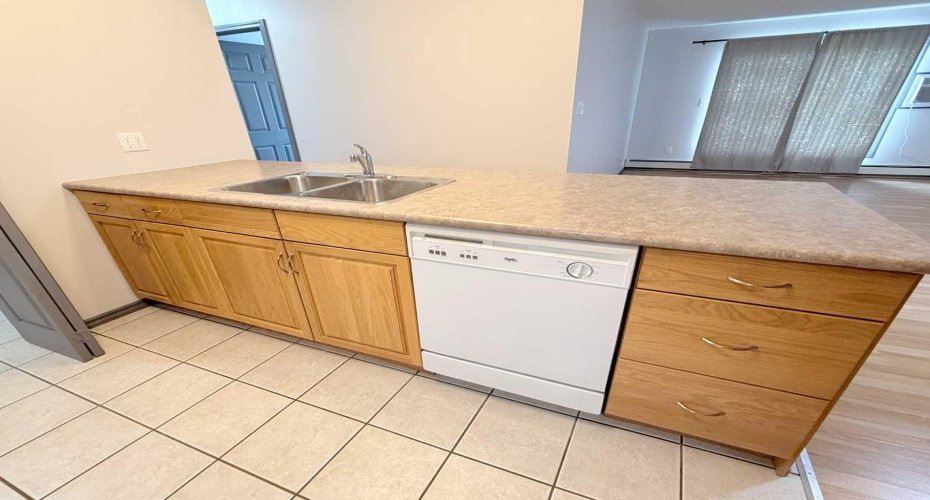 6608 42 Street, Lloydminster, Alberta T9V 1M8, 2 Bedrooms Bedrooms, ,1 BathroomBathrooms,Rental,42,A2323668