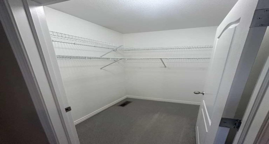 7006 113 Street, Grande Prairie, Alberta T8W0E2, 2 Bedrooms Bedrooms, ,3 BathroomsBathrooms,Rental,113,A2323671