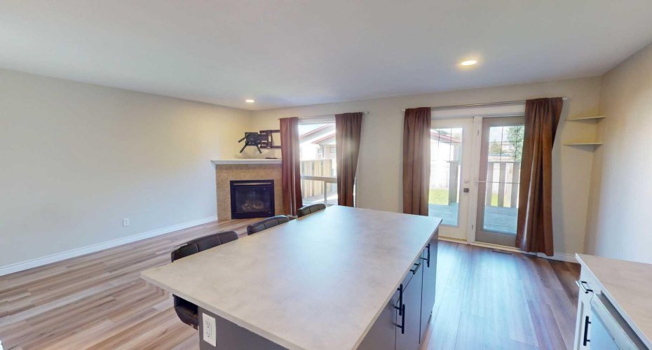 7006 113 Street, Grande Prairie, Alberta T8W0E2, 2 Bedrooms Bedrooms, ,3 BathroomsBathrooms,Rental,113,A2323671