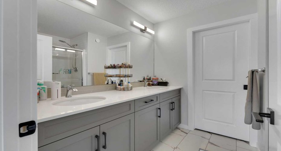 34 Belvedere Green, Calgary, Alberta T2A 7M5, 5 Bedrooms Bedrooms, ,4 BathroomsBathrooms,Residential,For Sale,Belvedere,A2323675
