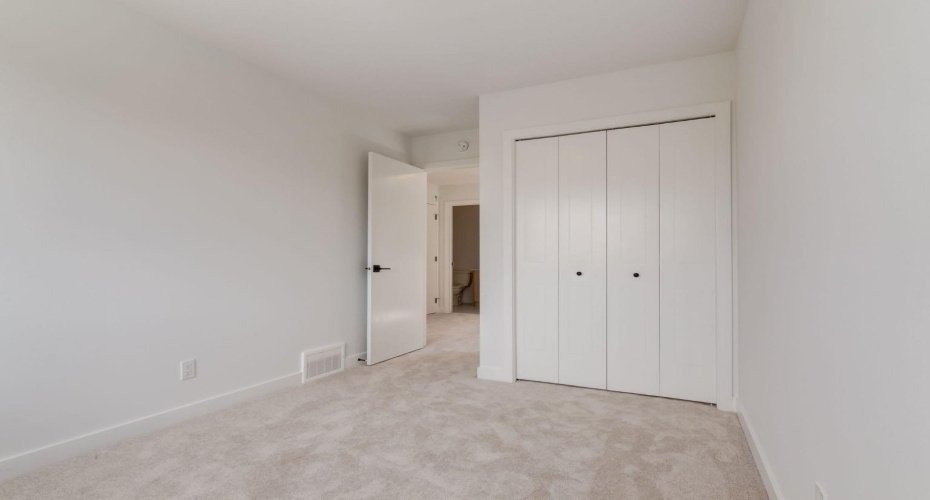 33 Sora Passage, Calgary, Alberta T3S 0M1, 3 Bedrooms Bedrooms, ,3 BathroomsBathrooms,Residential,For Sale,Sora,A2323697
