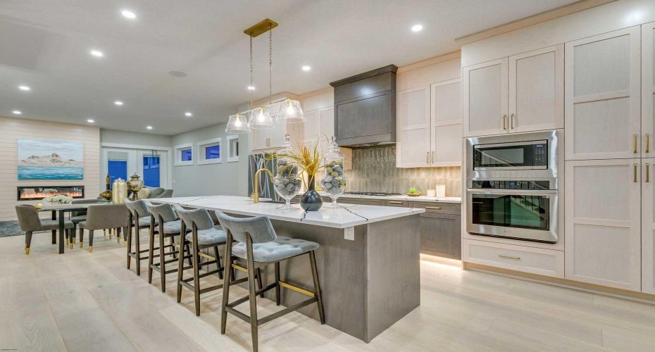 1413 27 Street, Calgary, Alberta T3C 1L4, 4 Bedrooms Bedrooms, ,4 BathroomsBathrooms,Residential,For Sale,27,A2323733