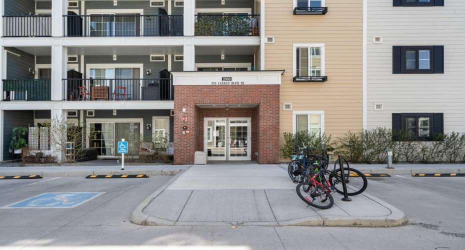 215 Legacy Boulevard, Calgary, Alberta T2X 3Z4, 2 Bedrooms Bedrooms, ,2 BathroomsBathrooms,Residential,For Sale,Legacy,A2315557