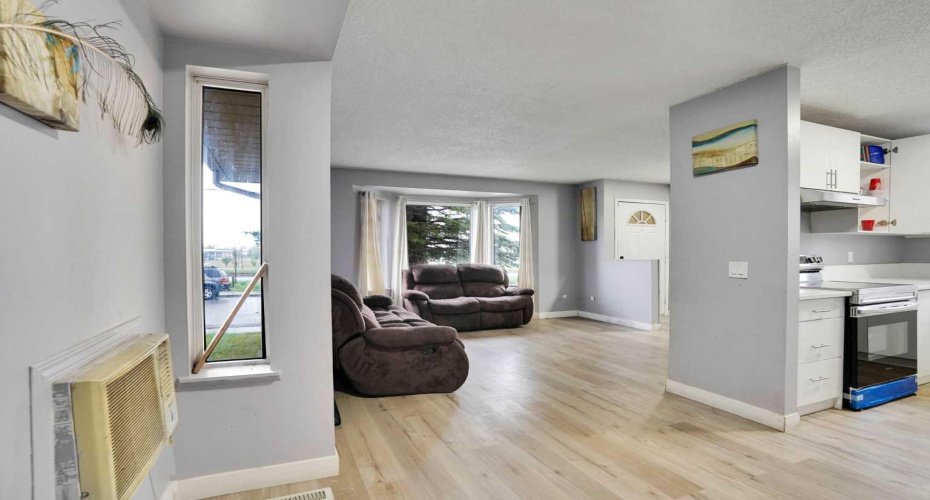133 MARTINGLEN Way, Calgary, Alberta T3J 3J1, 5 Bedrooms Bedrooms, ,3 BathroomsBathrooms,Residential,For Sale,MARTINGLEN,A2316565