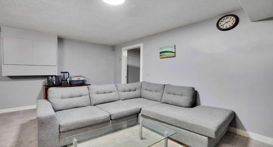133 MARTINGLEN Way, Calgary, Alberta T3J 3J1, 5 Bedrooms Bedrooms, ,3 BathroomsBathrooms,Residential,For Sale,MARTINGLEN,A2316565
