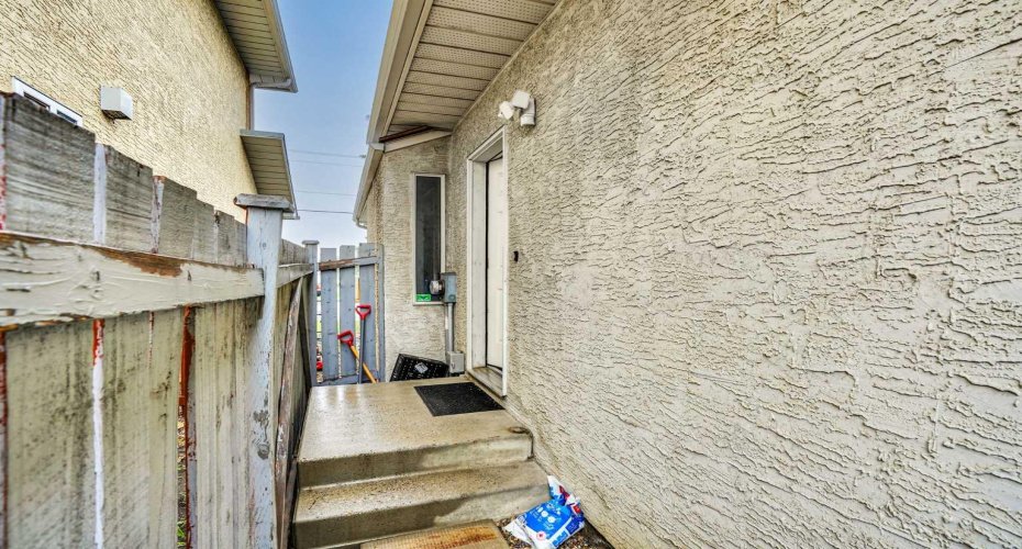 133 MARTINGLEN Way, Calgary, Alberta T3J 3J1, 5 Bedrooms Bedrooms, ,3 BathroomsBathrooms,Residential,For Sale,MARTINGLEN,A2316565