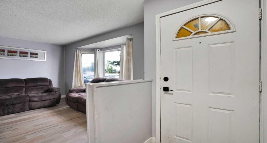 133 MARTINGLEN Way, Calgary, Alberta T3J 3J1, 5 Bedrooms Bedrooms, ,3 BathroomsBathrooms,Residential,For Sale,MARTINGLEN,A2316565
