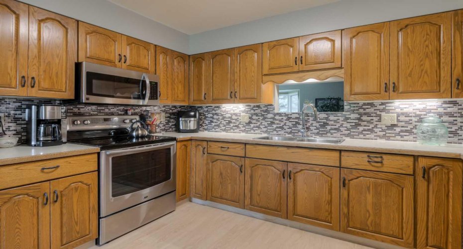 94 Elm Crescent, Lethbridge, Alberta T1K 4X1, 5 Bedrooms Bedrooms, ,3 BathroomsBathrooms,Residential,For Sale,Elm,A2316871