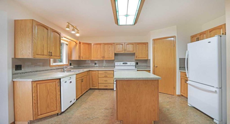 52 White Pelican Way, Lake Newell Resort, Alberta T1R 0X5, 4 Bedrooms Bedrooms, ,2 BathroomsBathrooms,Residential,For Sale,White Pelican,A2316875