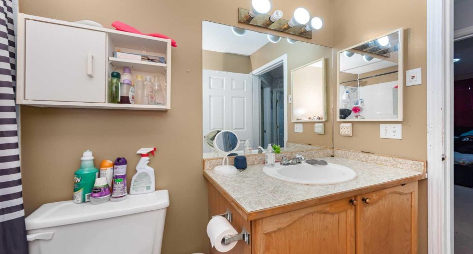 93 Saddleback Road, Calgary, Alberta T3J4K5, 3 Bedrooms Bedrooms, ,3 BathroomsBathrooms,Residential,For Sale,Saddleback,A2317260