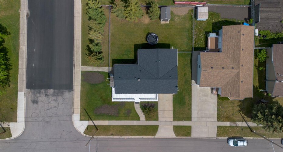 593 3 Avenue, Cardston, Alberta T0K 0K0, 4 Bedrooms Bedrooms, ,2 BathroomsBathrooms,Residential,For Sale,3,A2317560