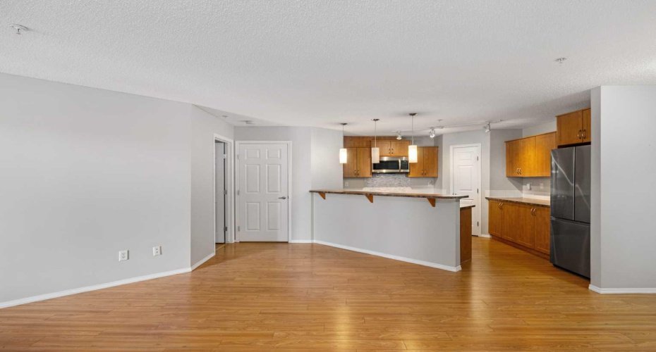 700 Willowbrook Road, Airdrie, Alberta T4B 0L5, 2 Bedrooms Bedrooms, ,2 BathroomsBathrooms,Residential,For Sale,Willowbrook,A2317717