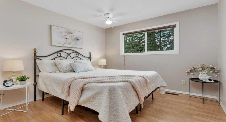 5203 56 Avenue, Rimbey, Alberta T0C 2J0, 3 Bedrooms Bedrooms, ,3 BathroomsBathrooms,Residential,For Sale,56,A2317776