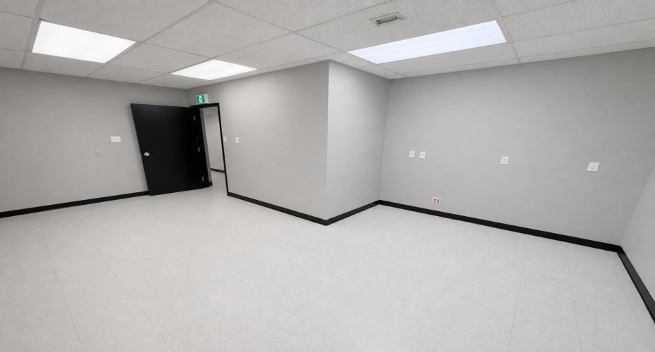 10946 89 Avenue, Grande Prairie, Alberta T8V 4W4, ,Commercial,For Lease,89,A2318037
