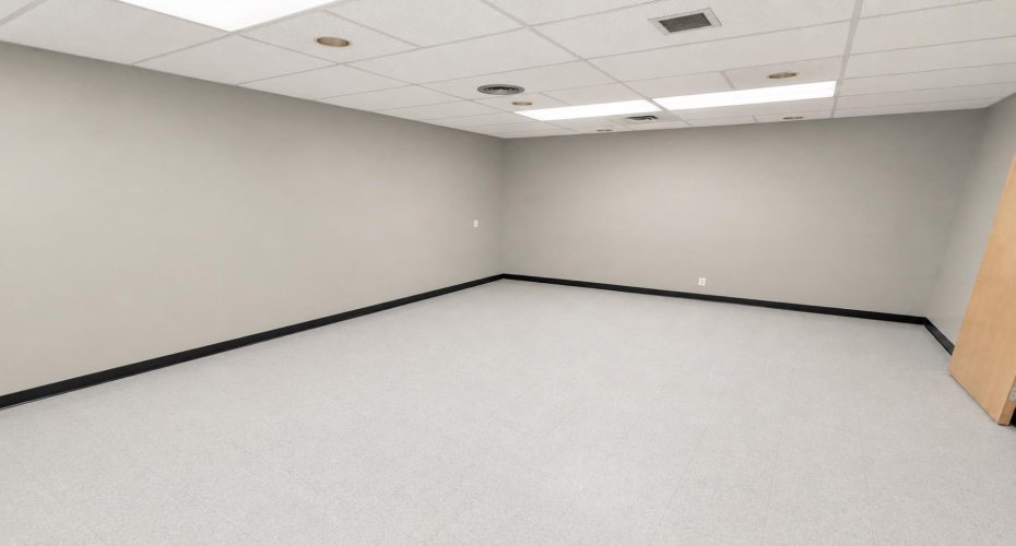 10946 89 Avenue, Grande Prairie, Alberta T8V 4W4, ,Commercial,For Lease,89,A2318037