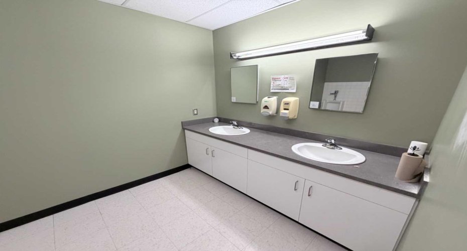 10946 89 Avenue, Grande Prairie, Alberta T8V 4W4, ,Commercial,For Lease,89,A2318037