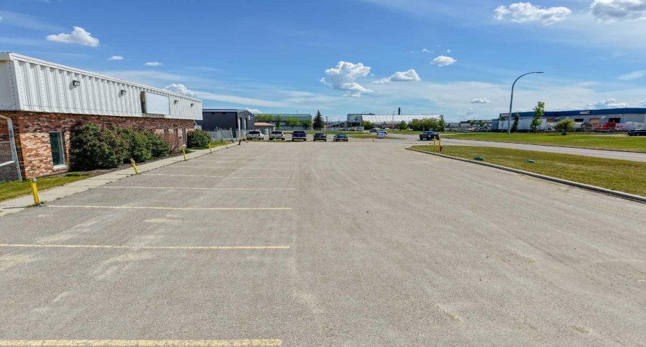 10946 89 Avenue, Grande Prairie, Alberta T8V 4W4, ,Commercial,For Lease,89,A2318037