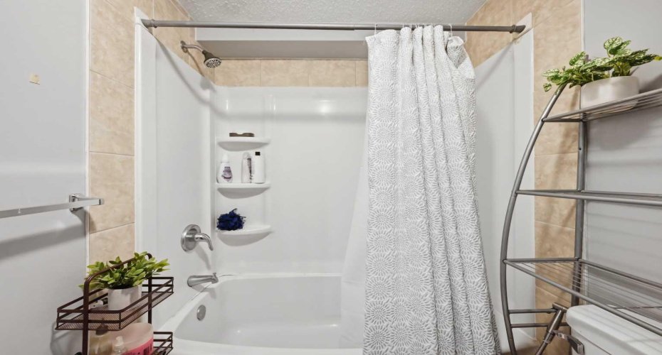 1155 Falconridge Drive, Calgary, Alberta T3J 1E1, 3 Bedrooms Bedrooms, ,2 BathroomsBathrooms,Residential,For Sale,Falconridge,A2318172