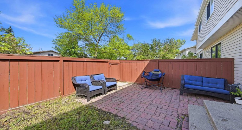 1155 Falconridge Drive, Calgary, Alberta T3J 1E1, 3 Bedrooms Bedrooms, ,2 BathroomsBathrooms,Residential,For Sale,Falconridge,A2318172