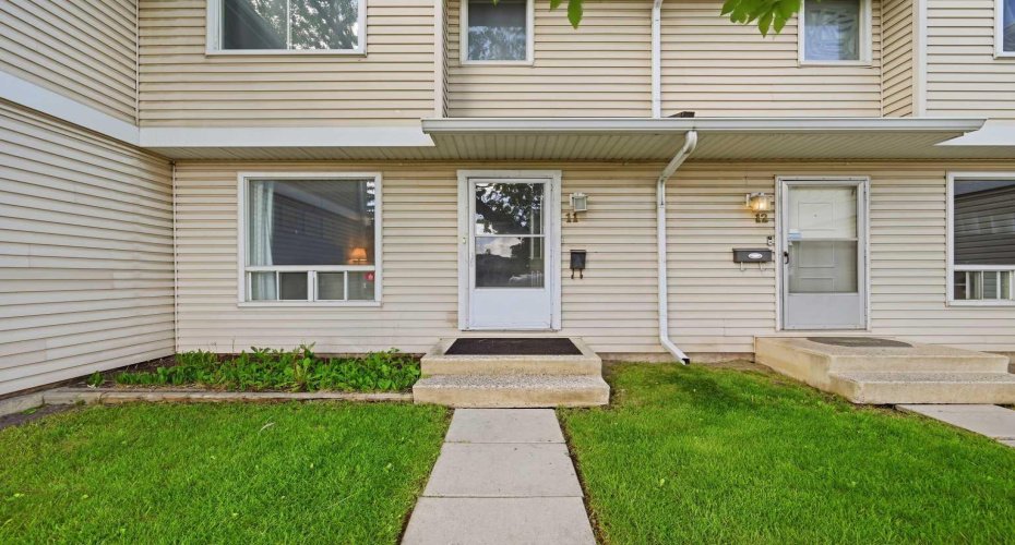 1155 Falconridge Drive, Calgary, Alberta T3J 1E1, 3 Bedrooms Bedrooms, ,2 BathroomsBathrooms,Residential,For Sale,Falconridge,A2318172