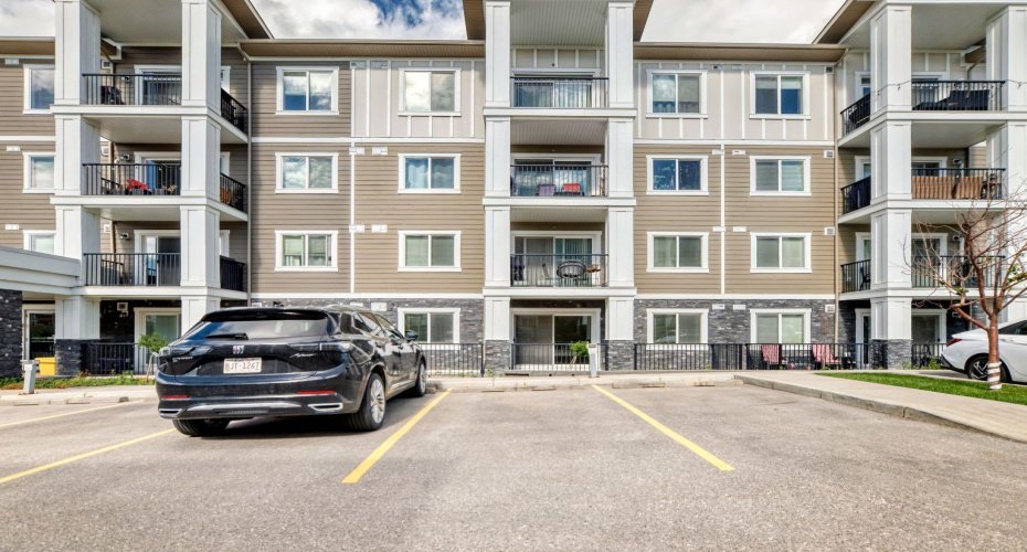 450 Sage Valley Drive, Calgary, Alberta T3E 0V6, 2 Bedrooms Bedrooms, ,2 BathroomsBathrooms,Residential,For Sale,Sage Valley,A2319309