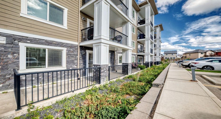 450 Sage Valley Drive, Calgary, Alberta T3E 0V6, 2 Bedrooms Bedrooms, ,2 BathroomsBathrooms,Residential,For Sale,Sage Valley,A2319309