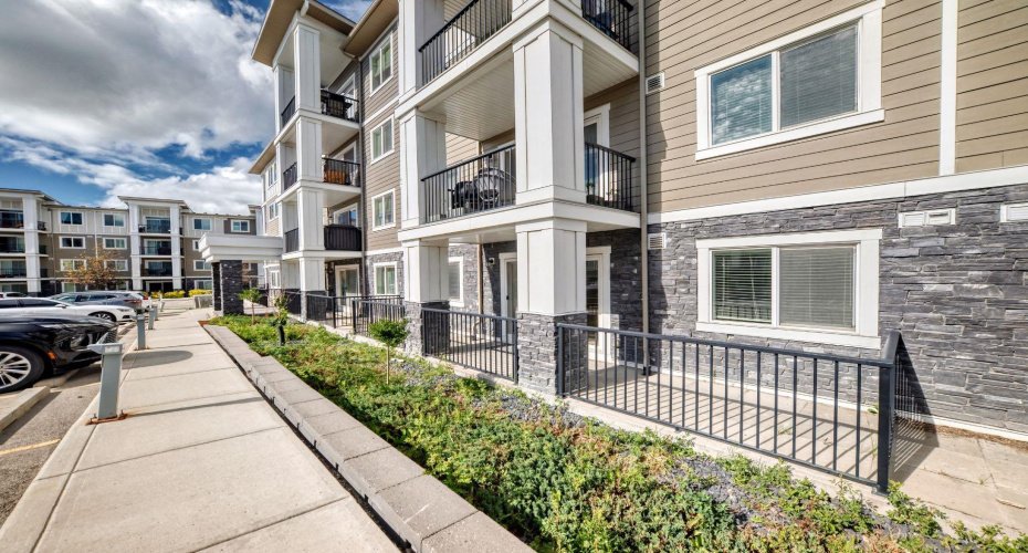 450 Sage Valley Drive, Calgary, Alberta T3E 0V6, 2 Bedrooms Bedrooms, ,2 BathroomsBathrooms,Residential,For Sale,Sage Valley,A2319309
