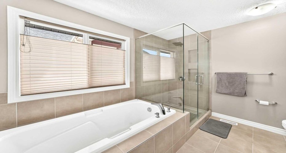 141 Riviera Crescent, Cochrane, Alberta T4C0V4, 3 Bedrooms Bedrooms, ,3 BathroomsBathrooms,Residential,For Sale,Riviera,A2321213