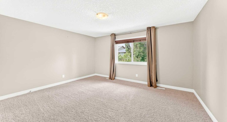 141 Riviera Crescent, Cochrane, Alberta T4C0V4, 3 Bedrooms Bedrooms, ,3 BathroomsBathrooms,Residential,For Sale,Riviera,A2321213
