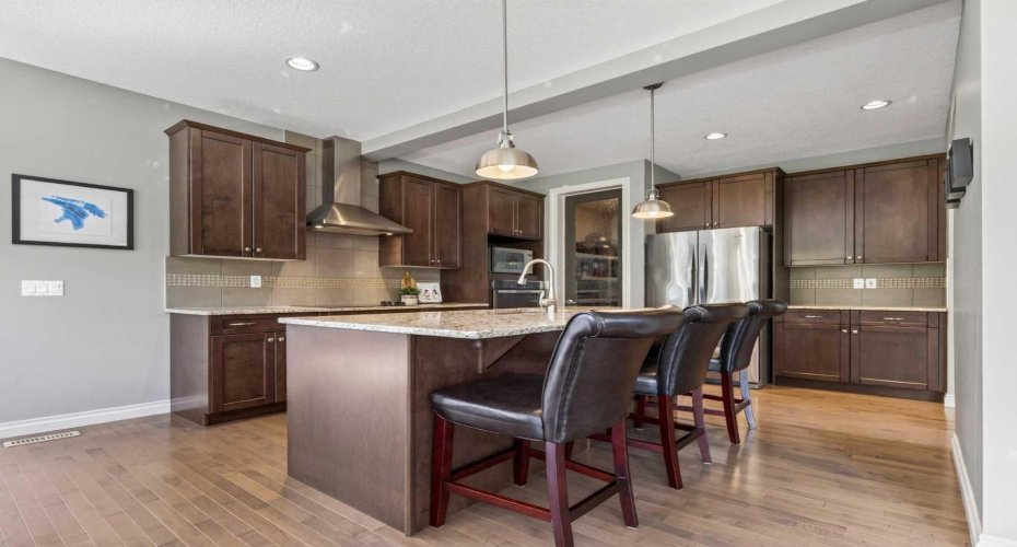 193 Kinniburgh Way, Chestermere, Alberta T1X 0R8, 5 Bedrooms Bedrooms, ,4 BathroomsBathrooms,Residential,For Sale,Kinniburgh,A2321879